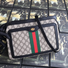 gucci-gg-supreme-shoulder-bag-4