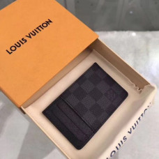 louis-vuitton-card-holder