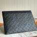 louis-vuitton-discovery-pochette