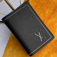 louis-vuitton-wallet-100