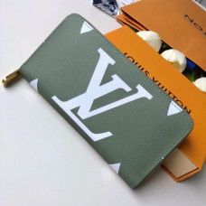 louis-vuitton-wallet-82