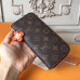 louis-vuitton-wallet-9