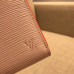 louis-vuitton-zippy-wallet-12